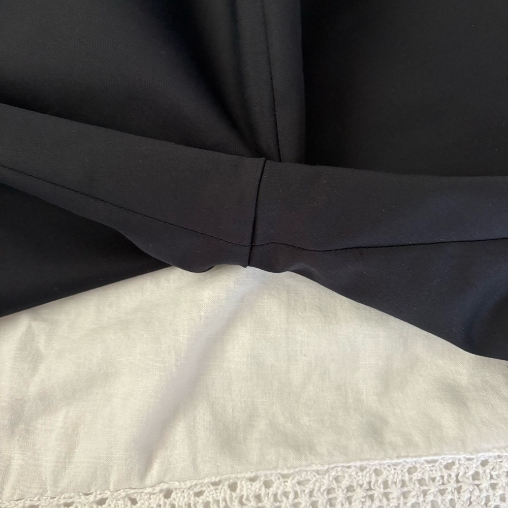 The Row sz 8 Straight Leg Pants in Black Cotton Career Luxury - Picture 8 of 10